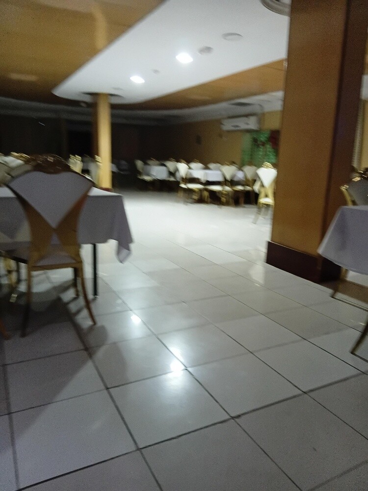 مطعم واسع و 65 غرفة - 2