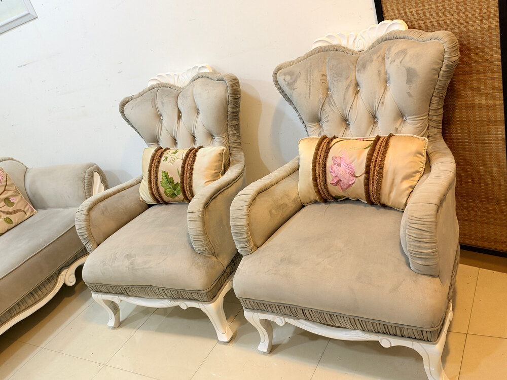 For Sale Luxury Sofa Set - 4
