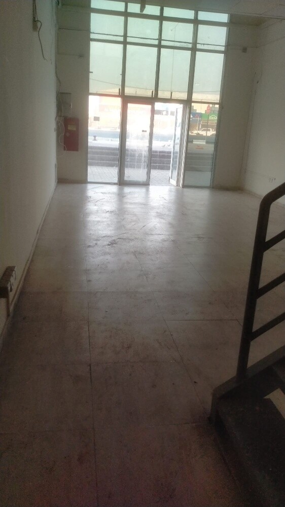 shops for rent - 1