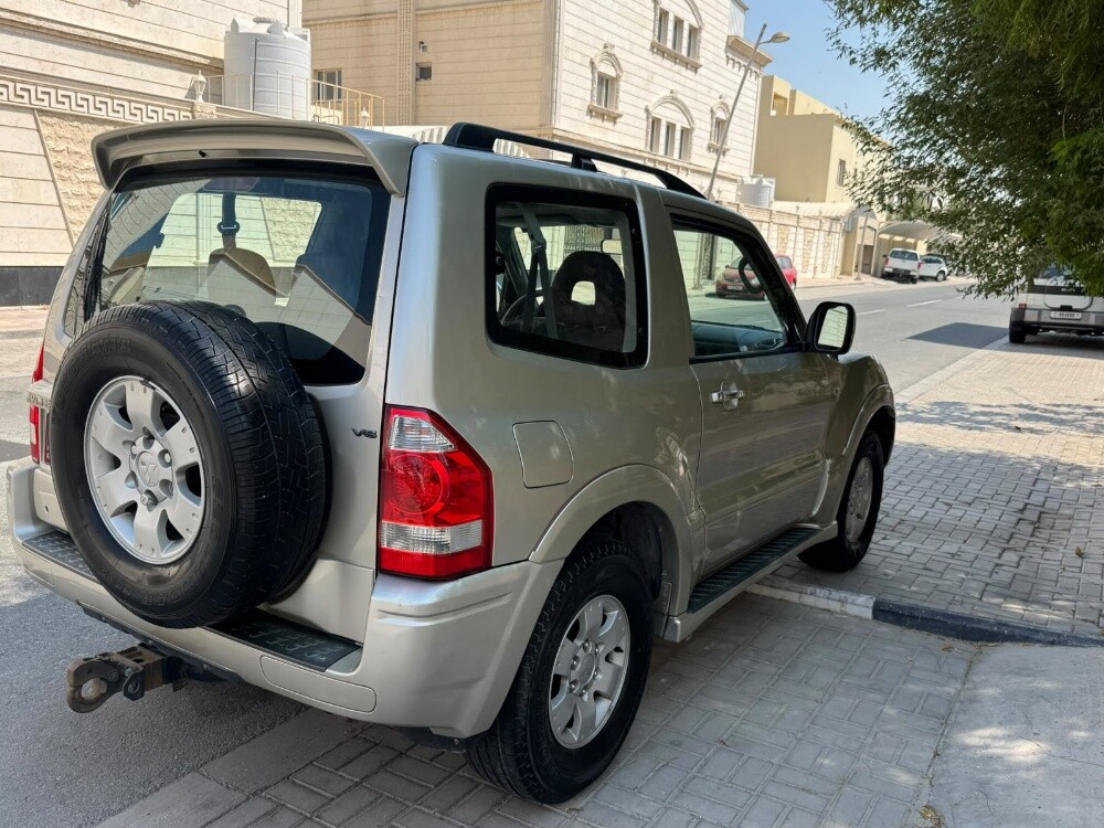 ميتسوبيشي باجيرو سبورت حاله ممتاز - 16