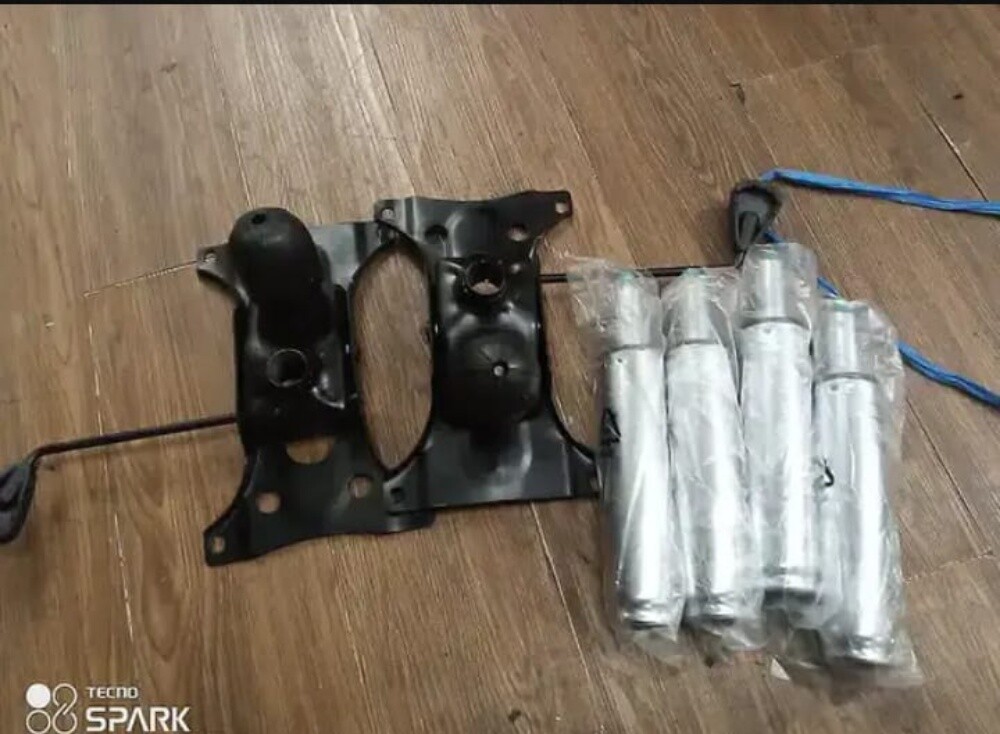 As office chair repairing service. - 7