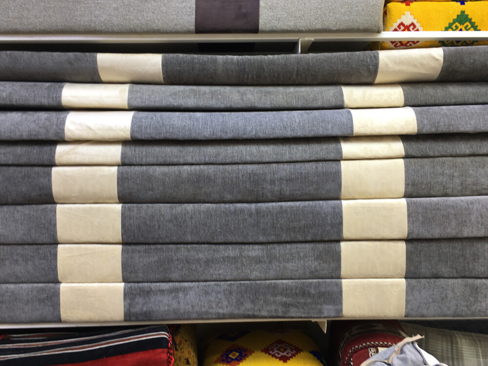 CURTAINS MAJLIS CARPET WALLPAPER - 7