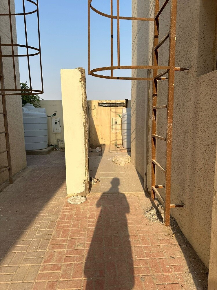 ملحق مدخل خاص مع حوش خاص ..
في ا - 3