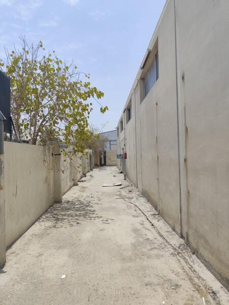 للإيجار استور بالصناعية مع سكن - 8