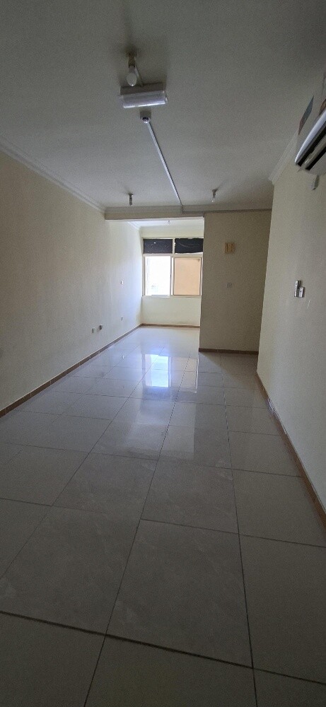 للإيجار شقة في معيذر الشمالي - 2