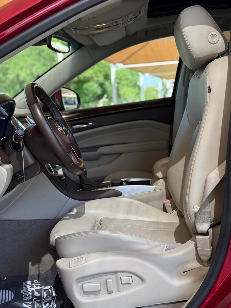 SRX4 Cadillac - 12