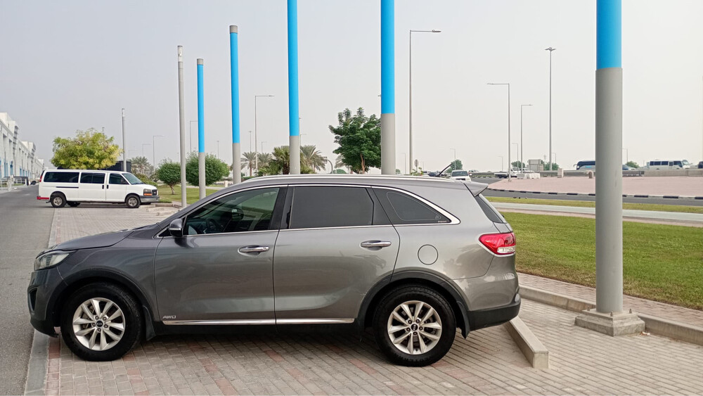 kia sorento  - 4