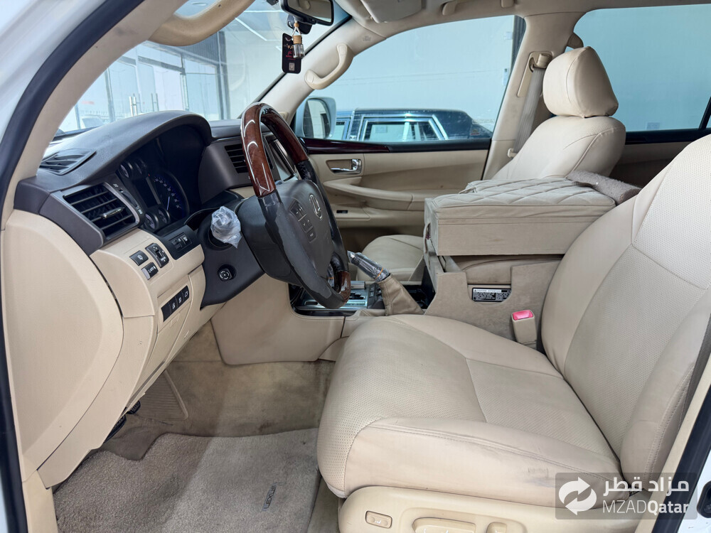 Lexus 2011 - 5