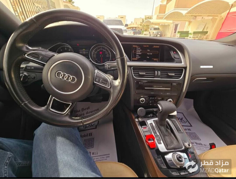 Audi  - 1