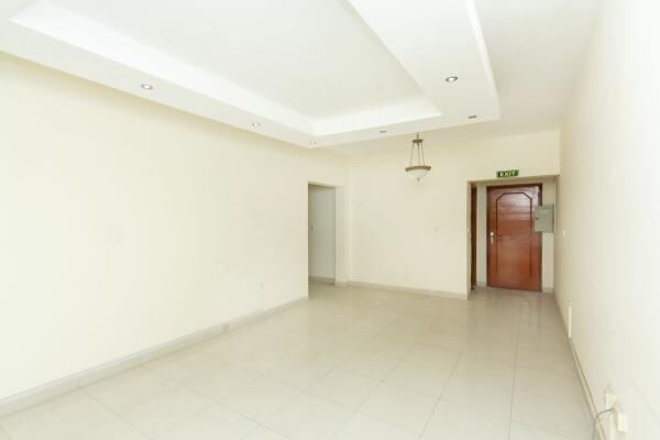 Office for rent in AL Muntazah - 2