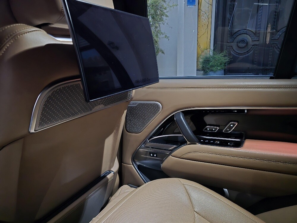 2022 Under warranty 8 cylinders - 6