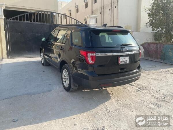 Ford Explorer 7 Seater 4x4. - 8