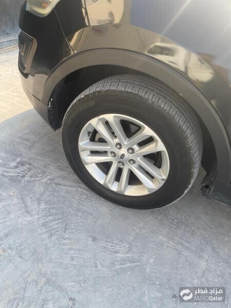 Ford Explorer 7 Seater 4x4. - 6