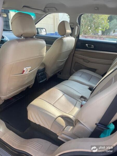Ford Explorer 7 Seater 4x4. - 13