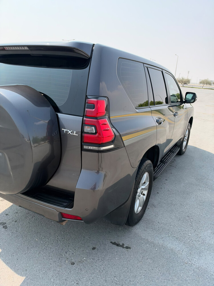 urgent sale Prado Land Cruiser  - 5