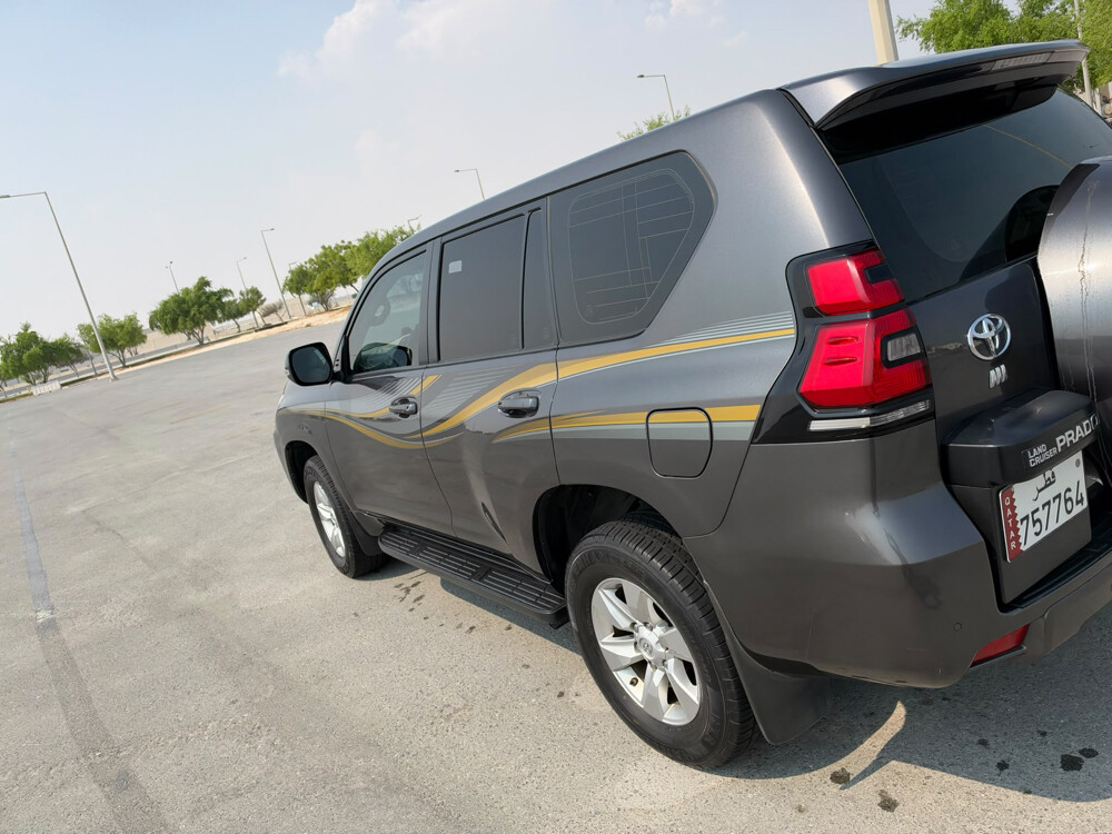 urgent sale Prado Land Cruiser  - 10
