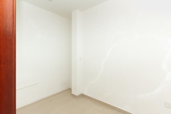 Office for  rent  in AlKhritiyat - 9