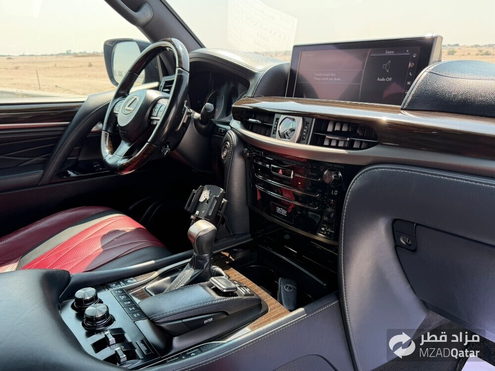 لكزس ال اكس 570   2018 - 9