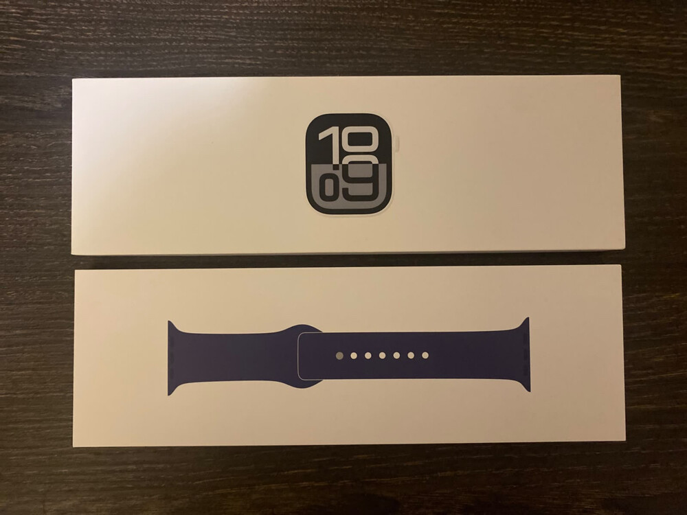 Series 10 46mm silver Apple watch - 3