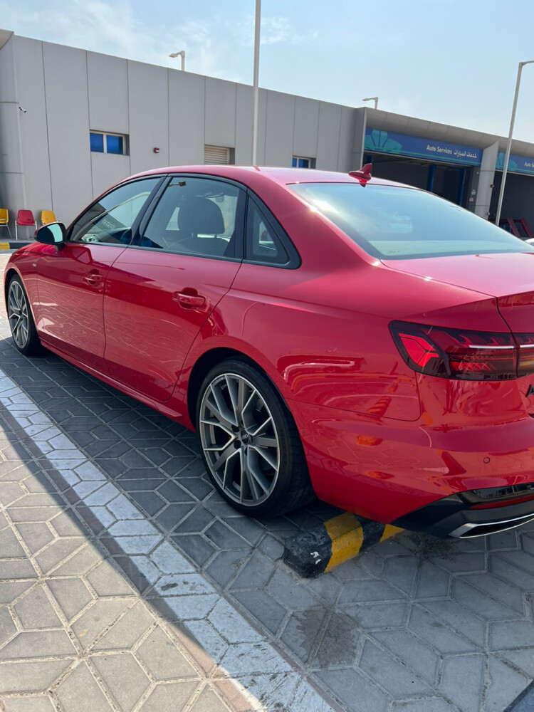 Premium 2020 Audi A4 S-Line (35 TFS - 2