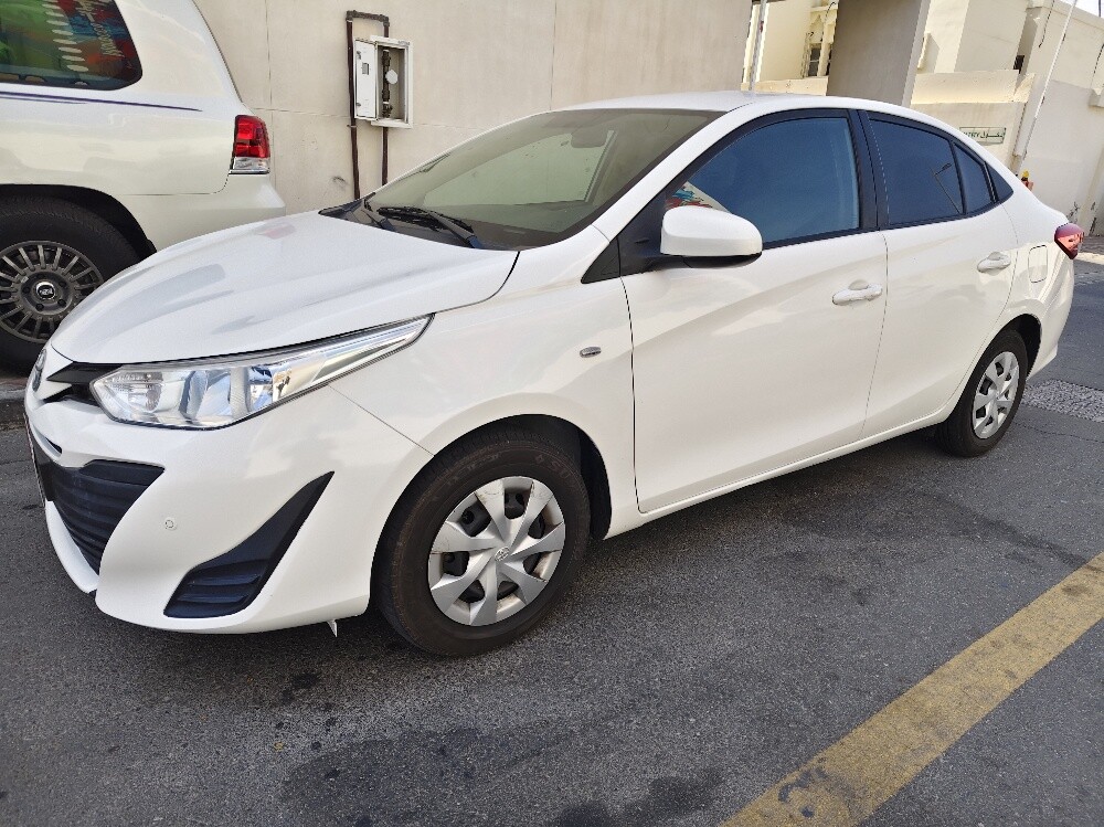 Toyota    Yaris    2019     sale - 11