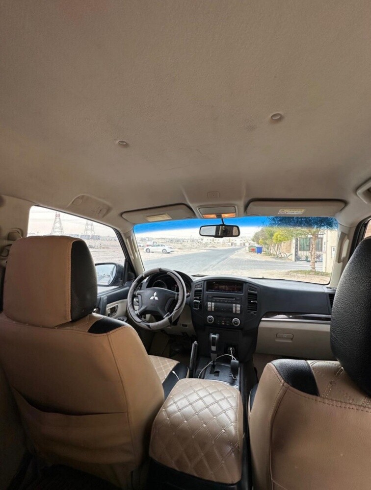 Mitsubishi     Pajero   2014 - 9