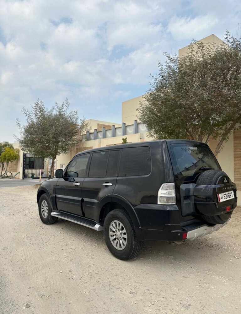 Mitsubishi     Pajero   2014 - 5