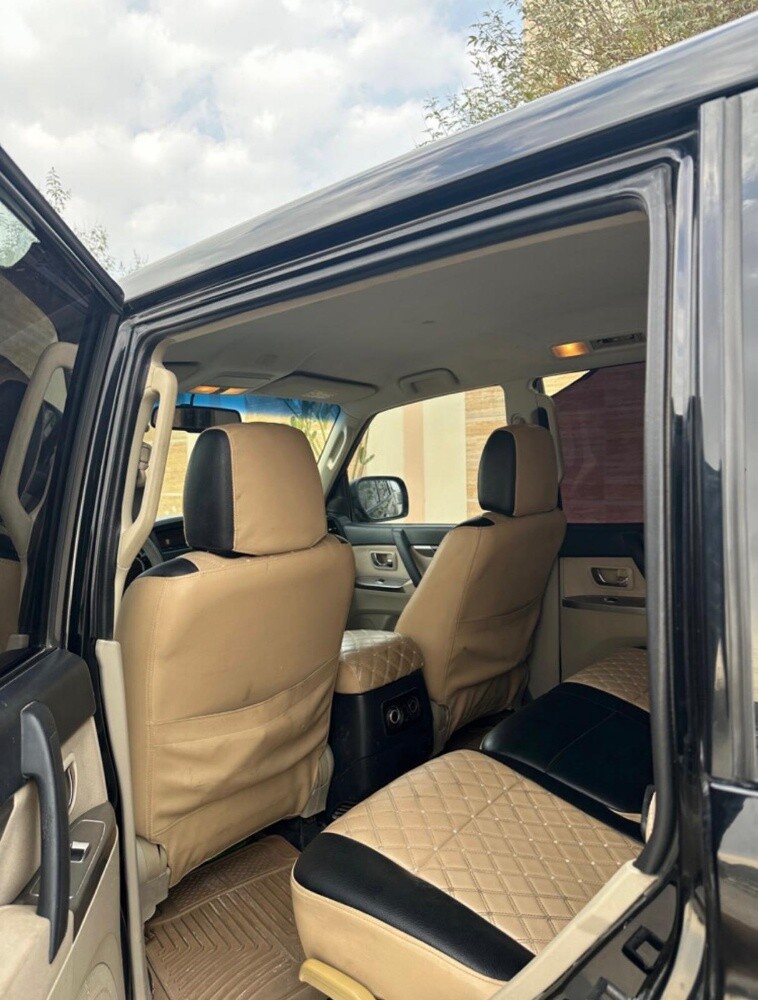Mitsubishi     Pajero   2014 - 15