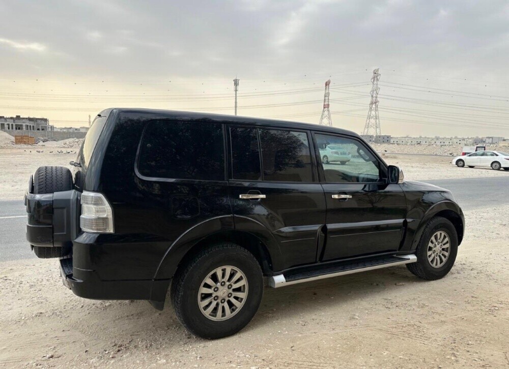 Mitsubishi     Pajero   2014 - 4