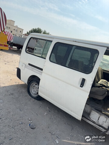 باص نيسان محرك ضارب والباقي كلو امورو تمام مكنسل أوراق الكنسله موجوده - 11