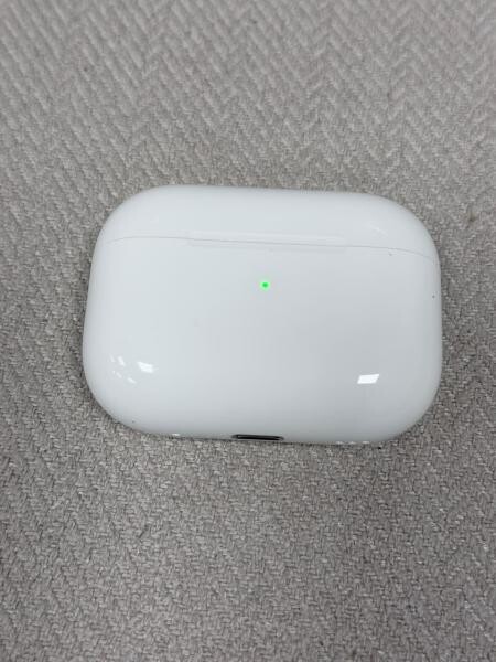 Apple AirPods 2nd Generation - 3