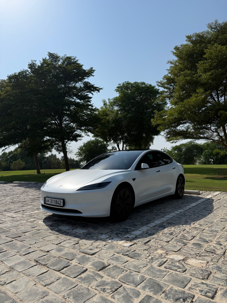 Tesla Model 3 Long Range - 8