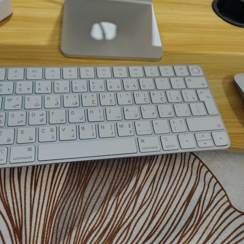 MacBook M3 - 6