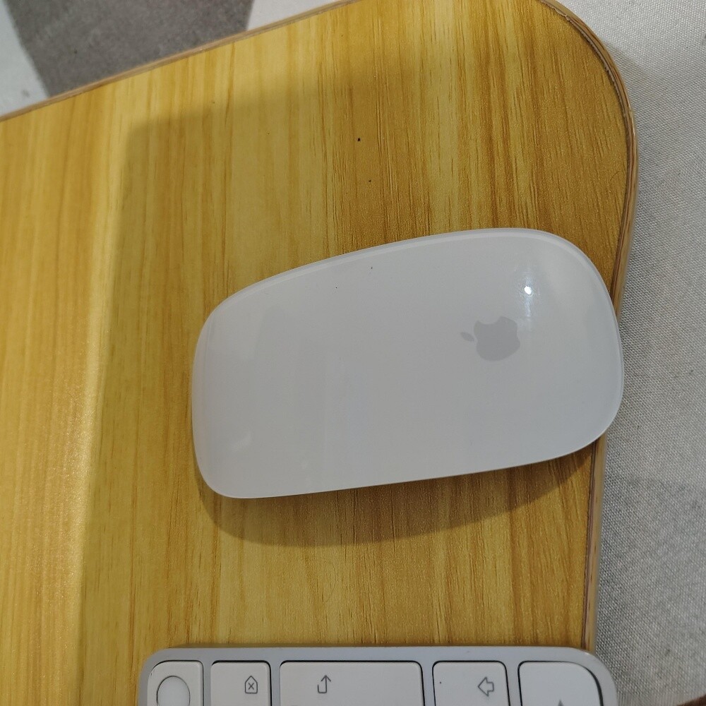 MacBook M3 - 5