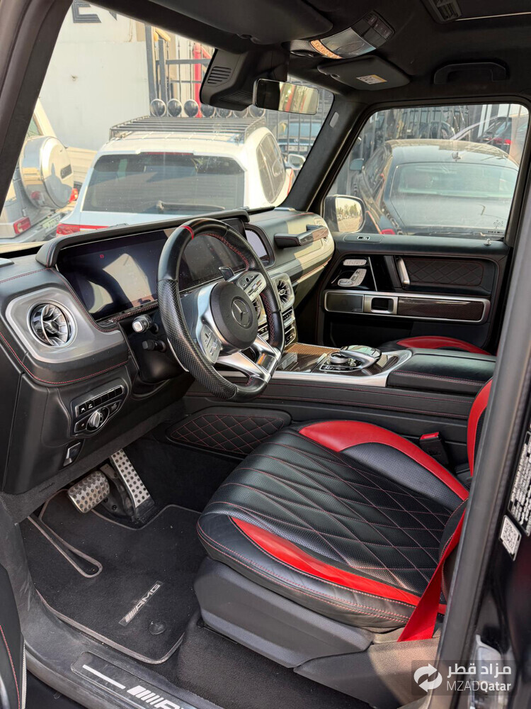 Mercedes Benz - G63  - 1