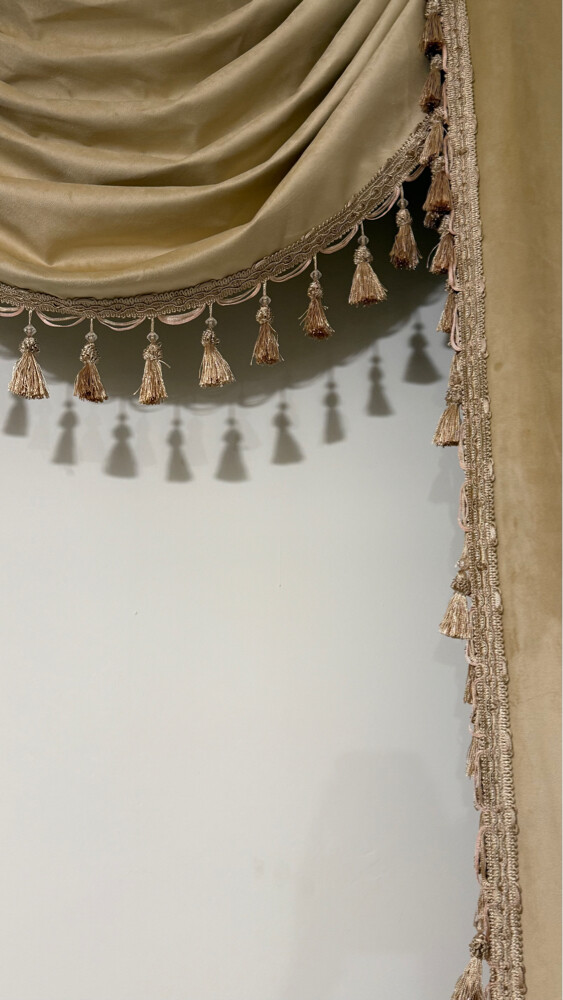 ستارة فرنسية فاخرة  - 1