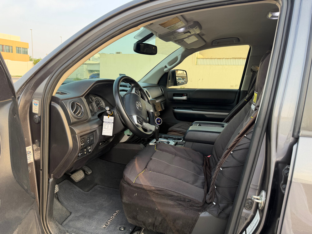 Tundra 2015 - 8