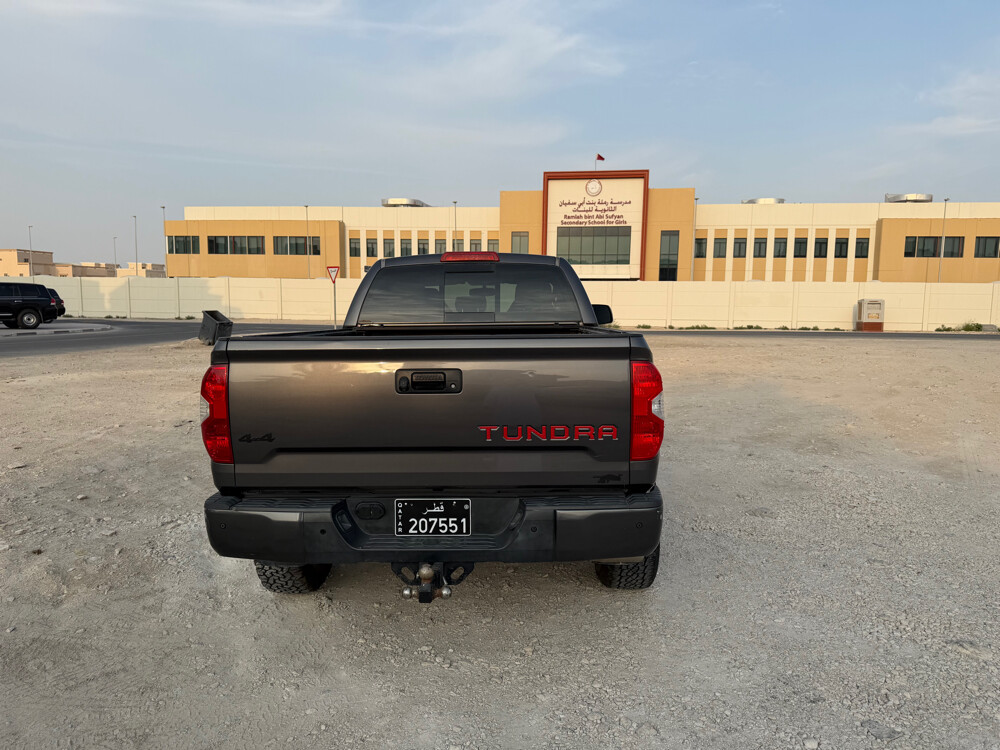 Tundra 2015 - 2