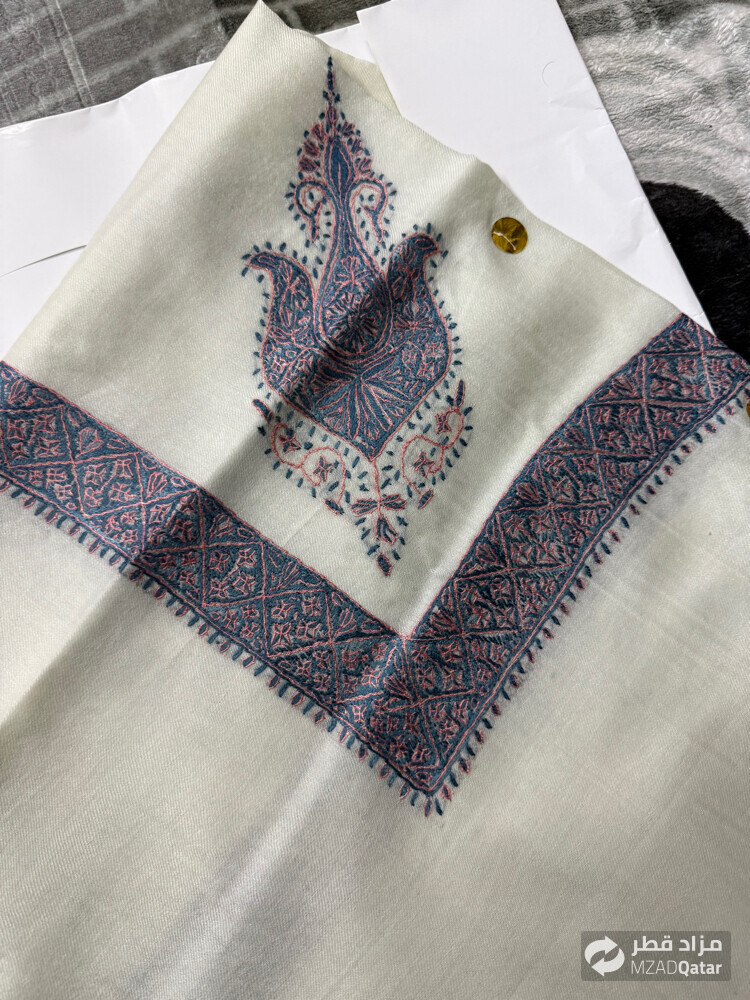 pashmina shawls / Ghutrah - 1