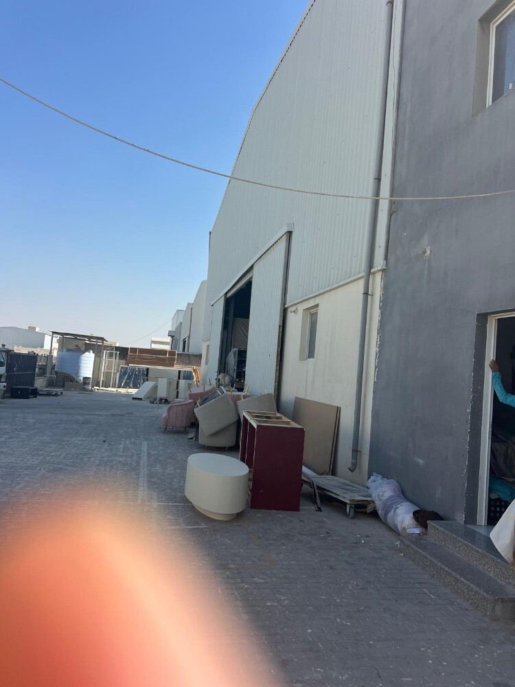 للبيع استور في بركه العوامر - 3