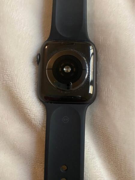Apple watch series 5 44mm - 3