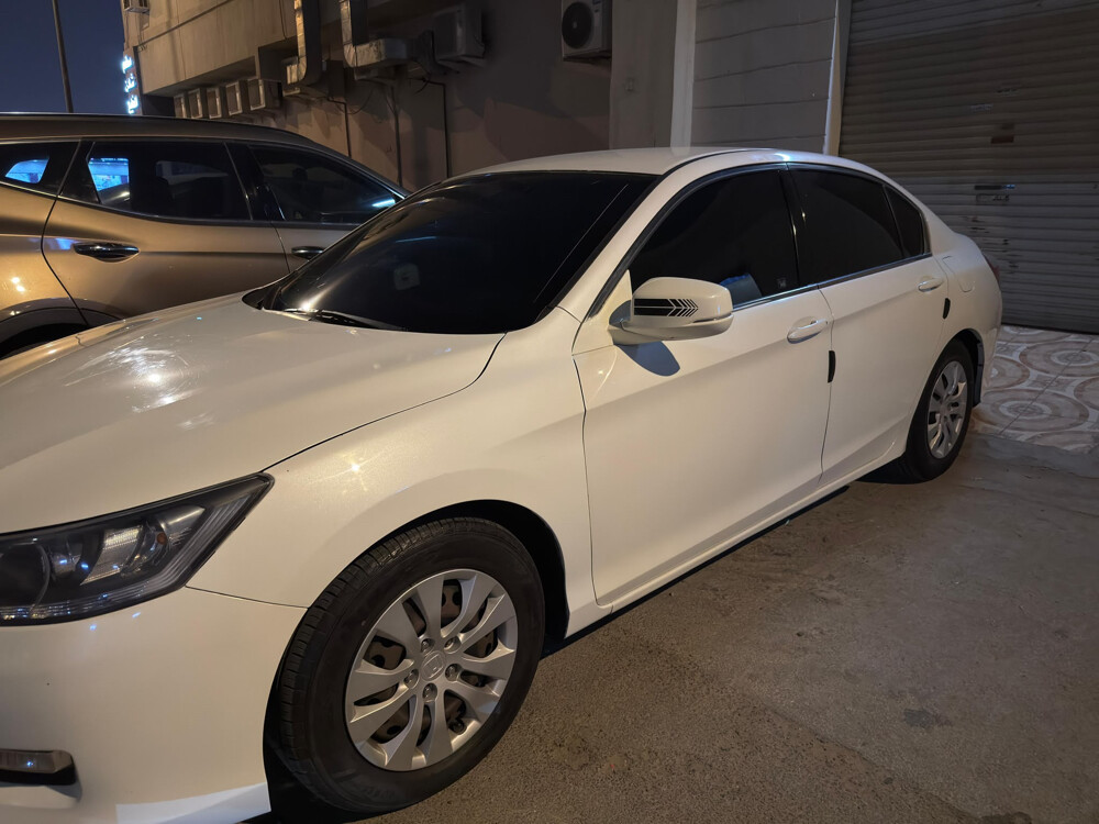 The car is in excellent condition; it has been used personally and has been involved in five minor accidents. Serious buyers only, please call. - 3
