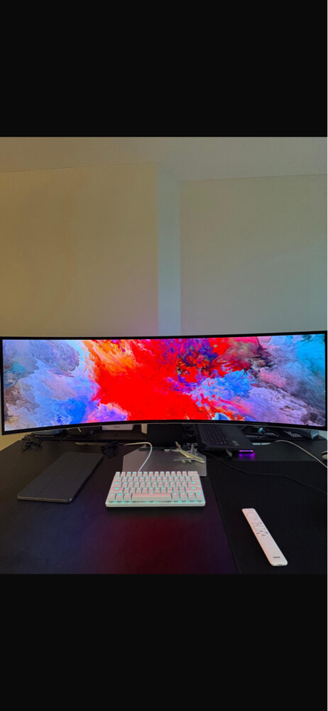 Samsung Odyssey G9 49" OLED - 1