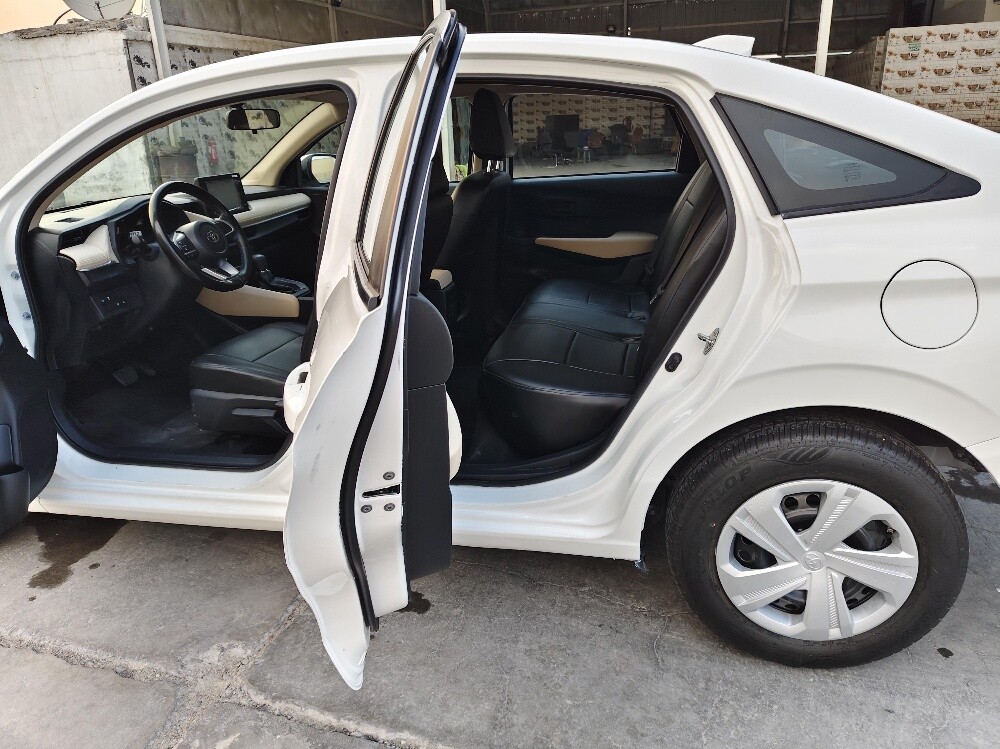 Toyota    Yaris      2026     sale - 16