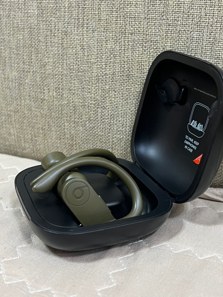beats pro earphones - 2