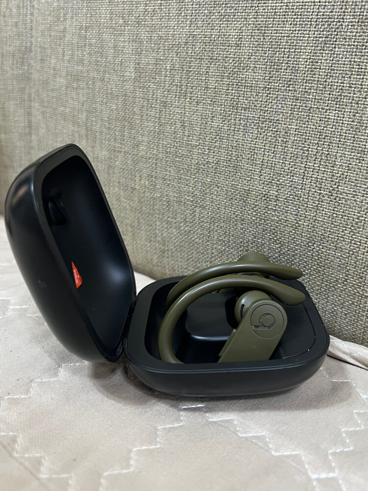 beats pro earphones - 6