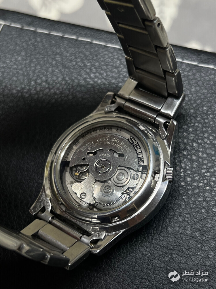 Seiko 5 men’s automatic watch  - 5