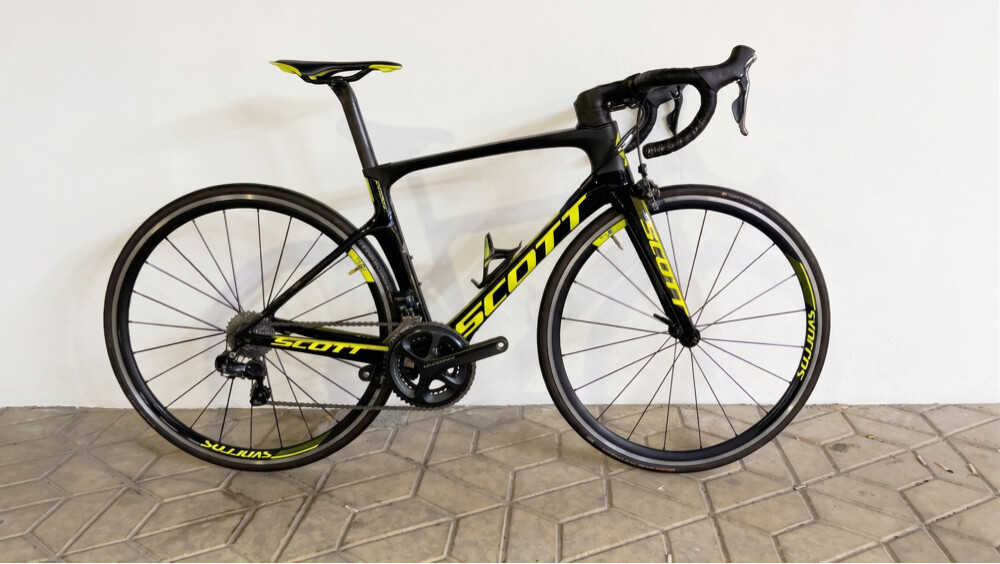 Scott foil 10 Aero Ultegra Di2 S - 1