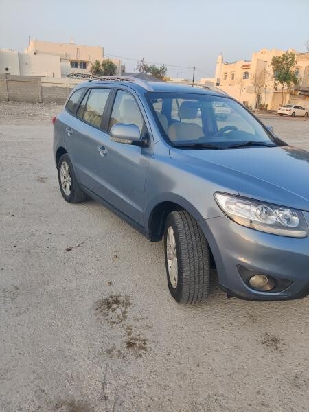 Hyundai Santa Fe 2010 model - 5