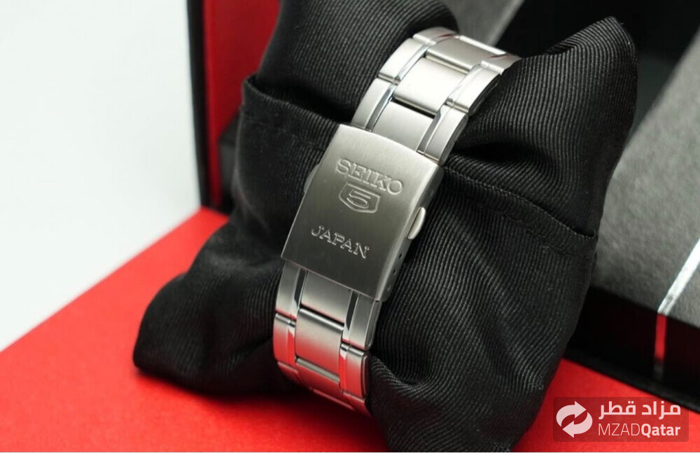 seiko 5 arabic dial watch - 3
